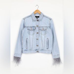 Light denim jean jacket with grey feathers around the sleeves!